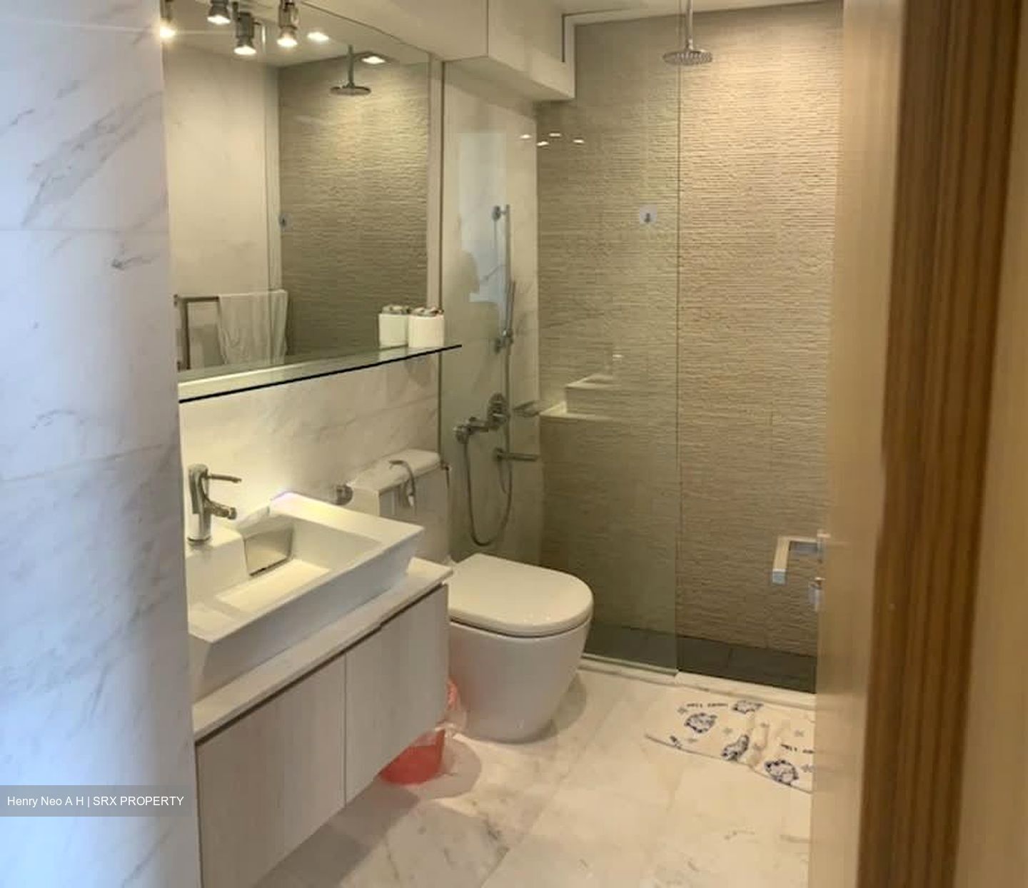 Vista Residences (D12), Condominium #589231371